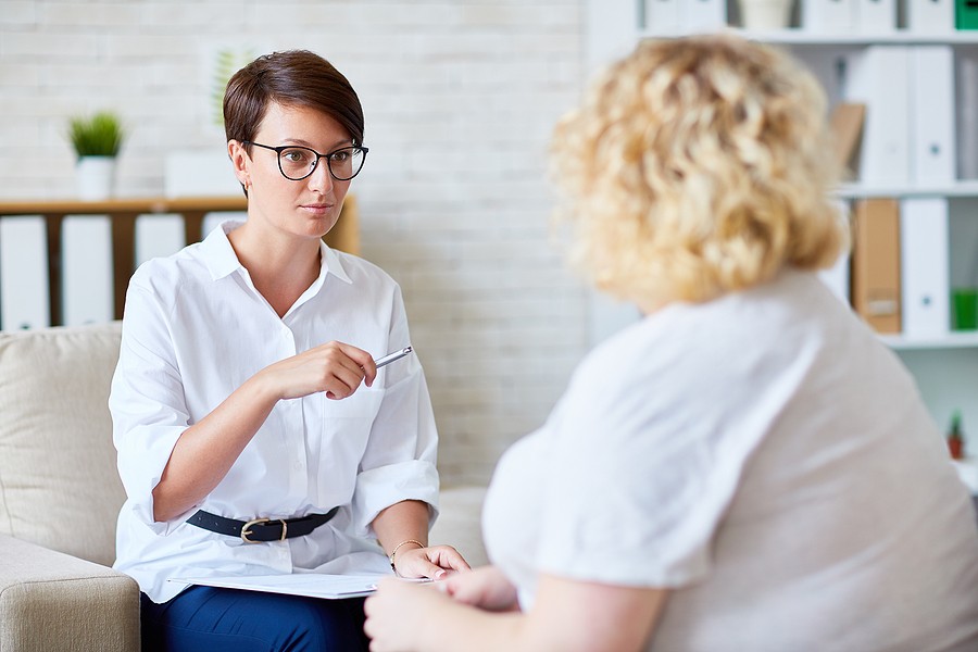 woman at an appointment with a dietitian